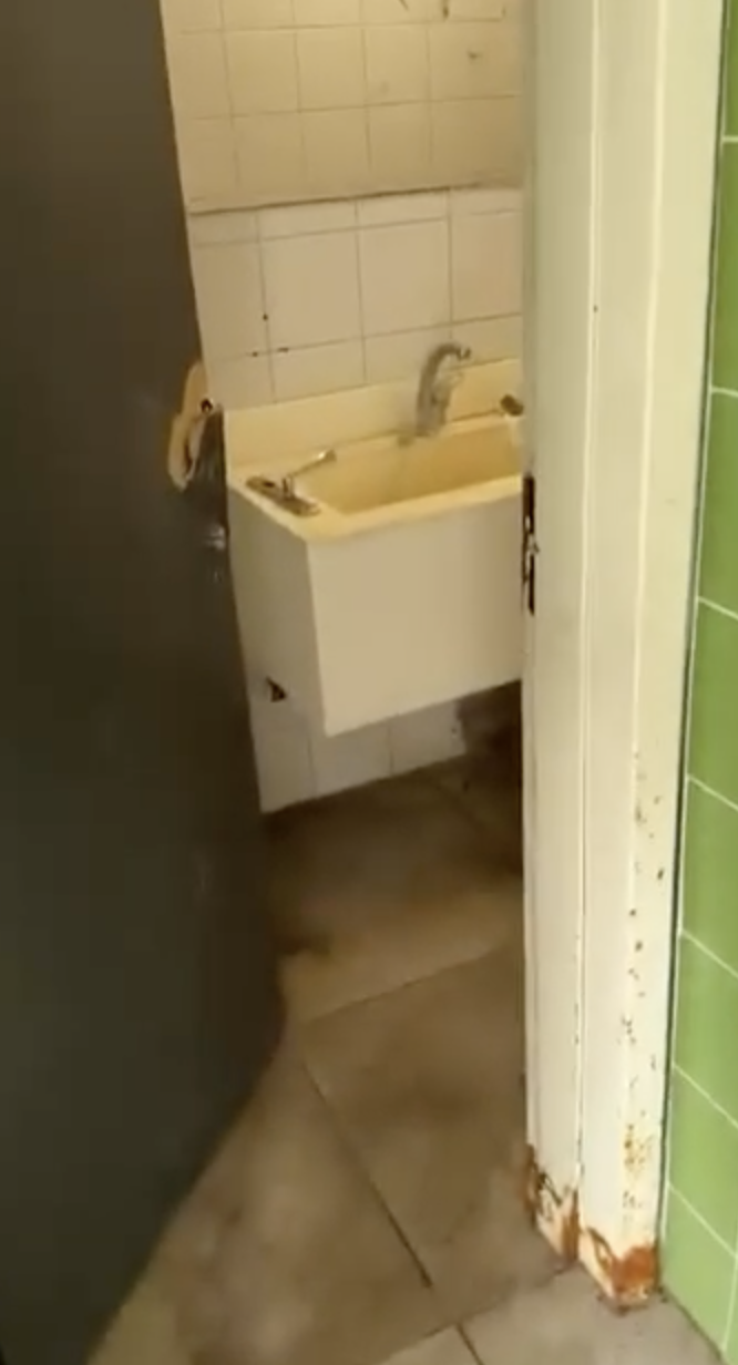 Konyaalti Tuvalet1