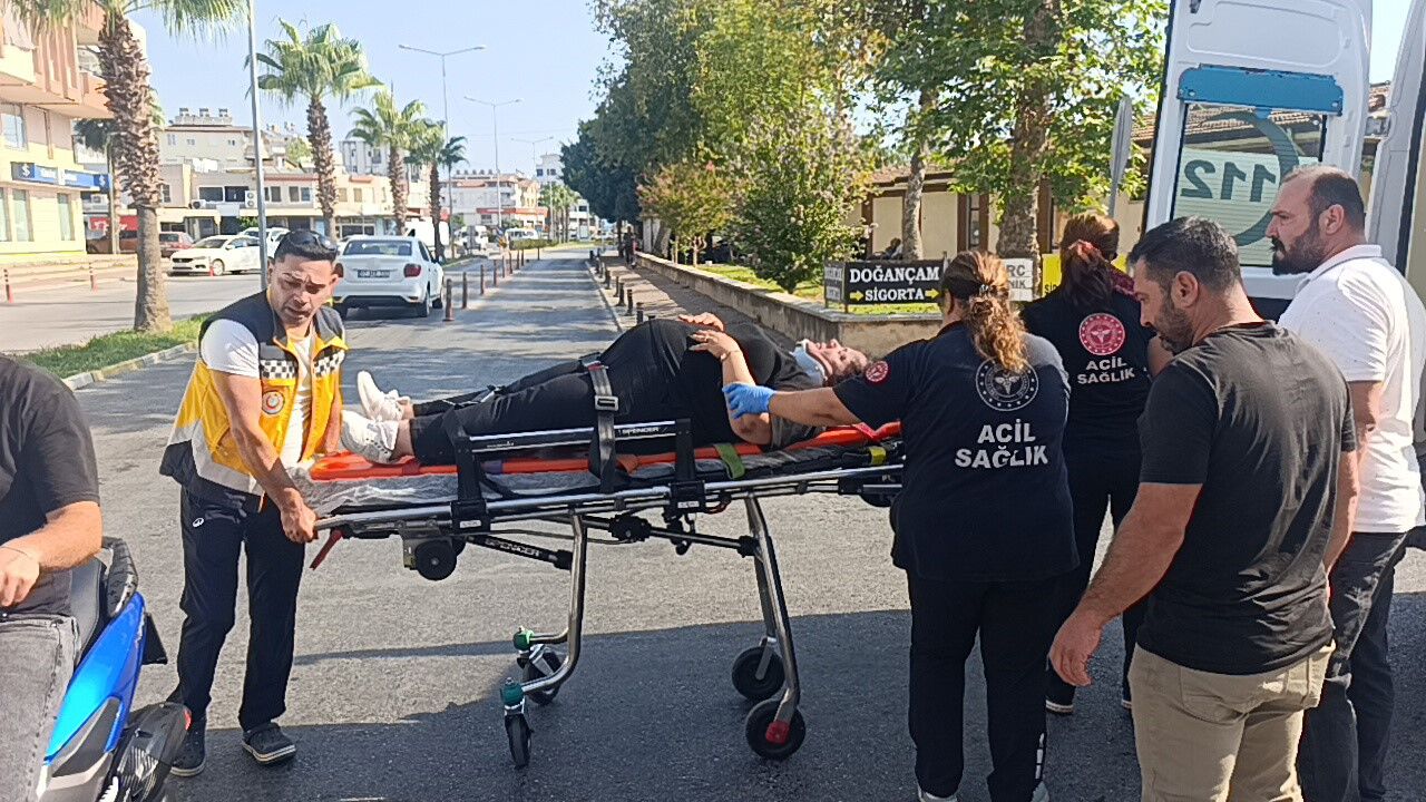 Manavgat Kaza Minibus Kafeye Daldi