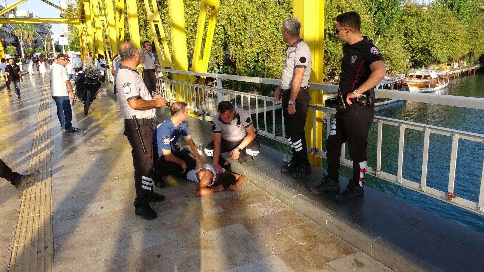 Manavgat Kopru Dusme Tehlikesi Kurtarma6