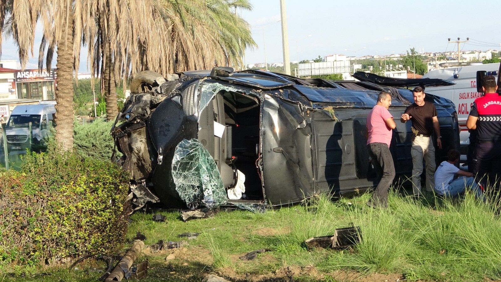 Manavgat Tur Minibusu Kaza 15 Yarali2