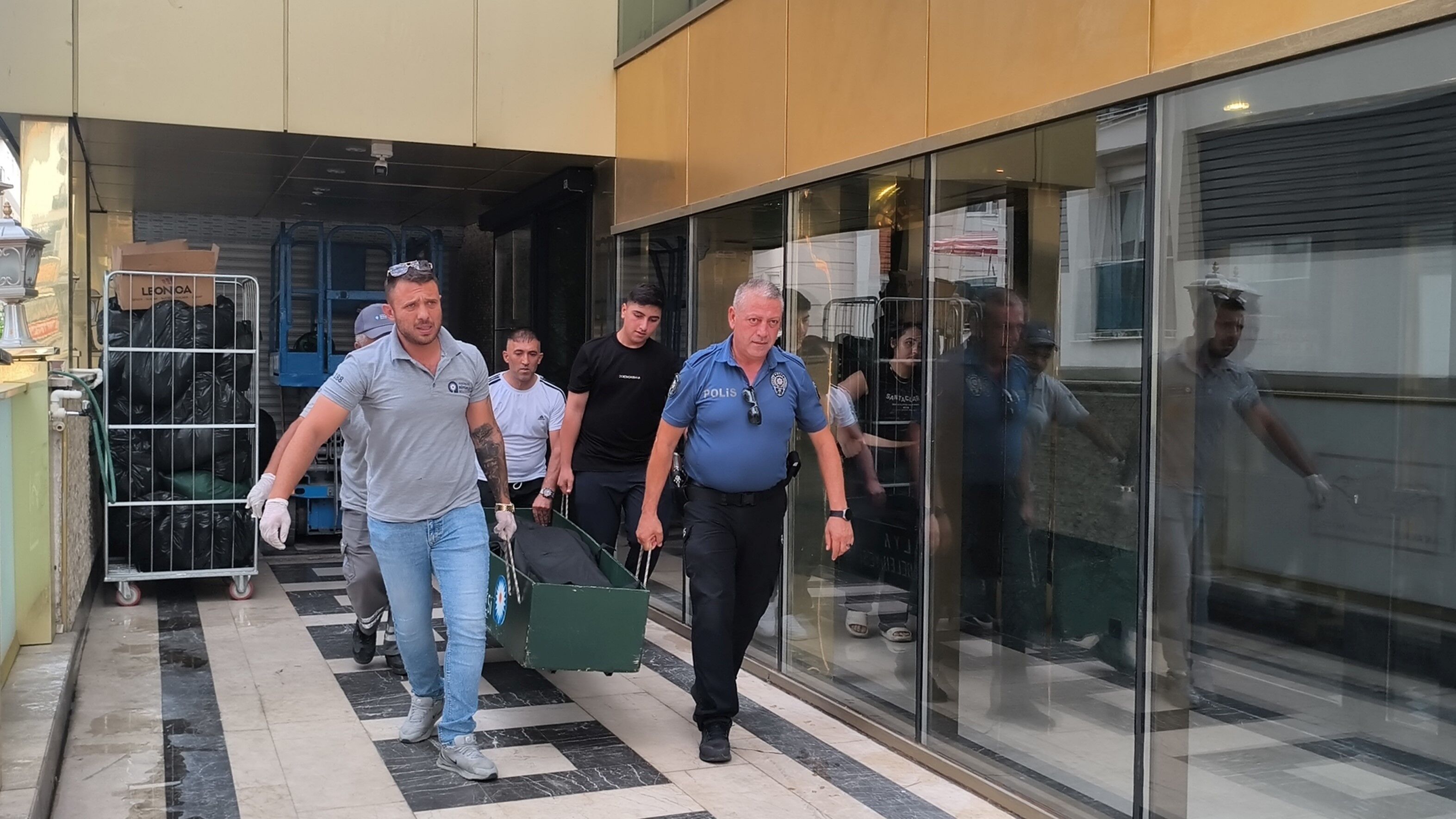 Muratpasa Gebizli Mahallesi Rus Turist Vefat4