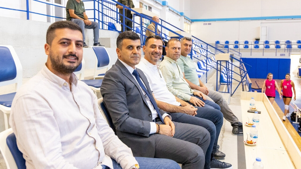 Manavgat Belediye Voleybol Kadın
