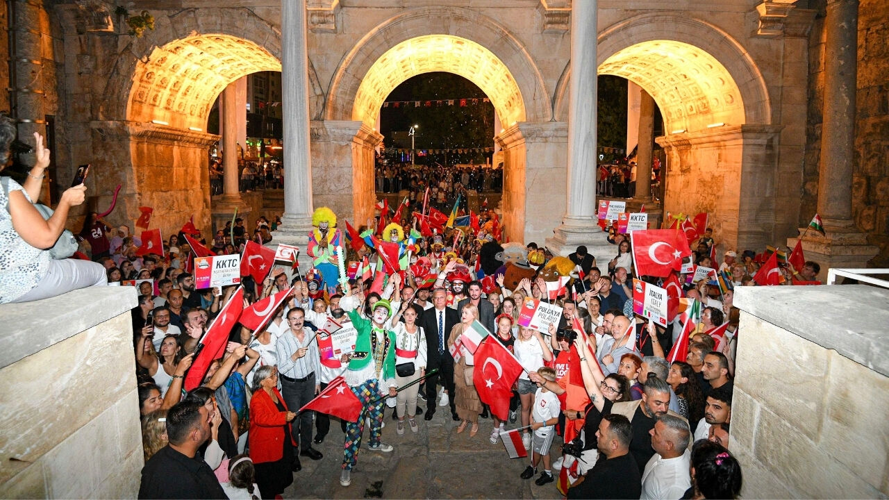 Adamlar3