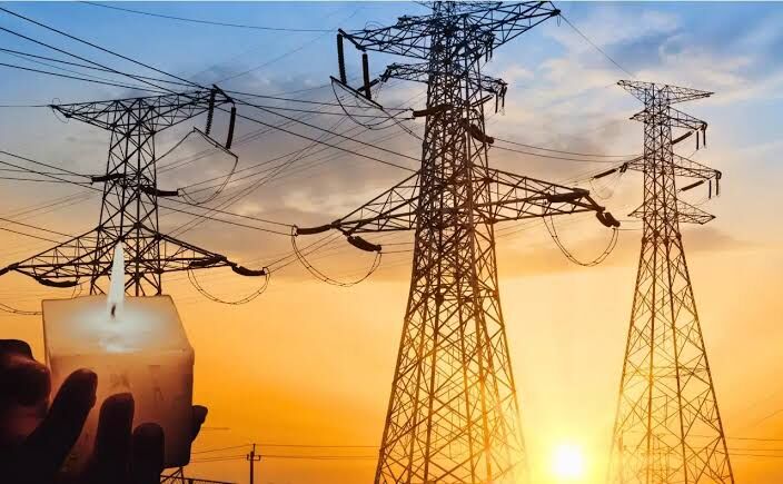 4 Ekim Antalya Elektrik Kesintisi! 7 İlçede Elektrikler Kesilecek: Saat Saat Tam Liste