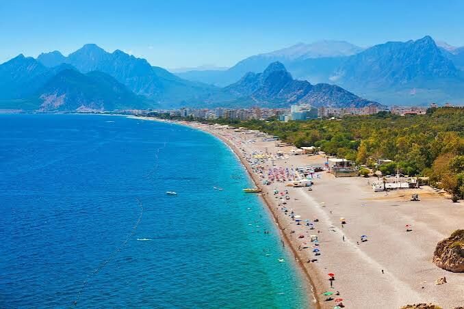 Antalya’da Yaz Havası Bitmiyor! 11 Ekim’de Sıcaklık 30 Dereceye Yaklaşacak