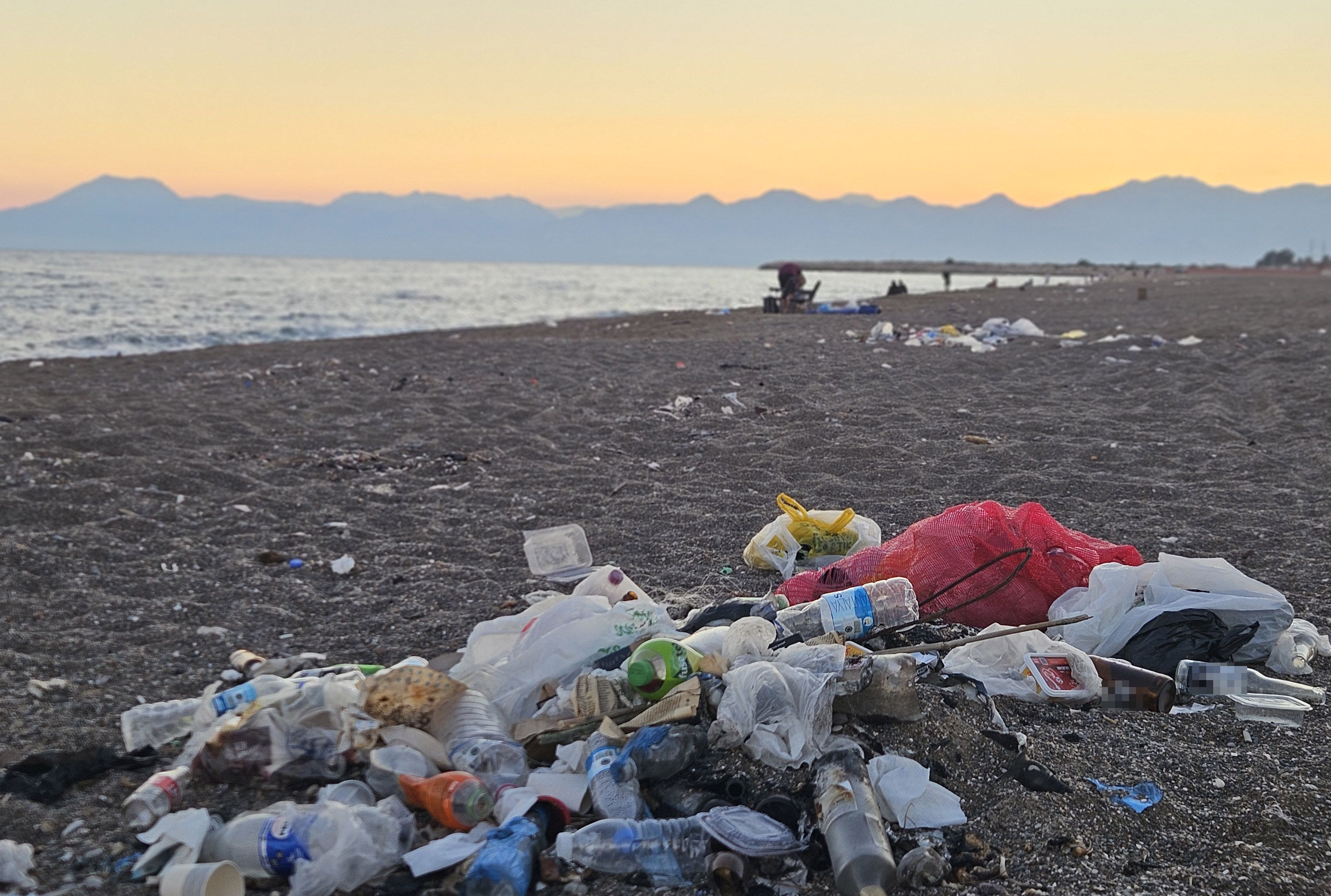 Aksu Kumkoy Sahil Kirlilik4