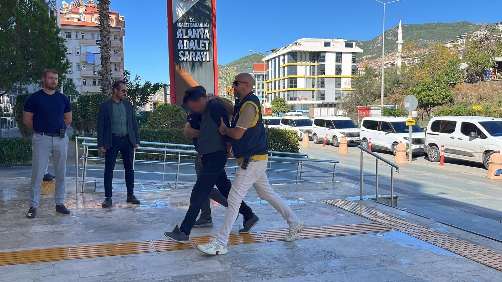 Antalya Alanya Tefecilik Santaj 6 Tutuklama1