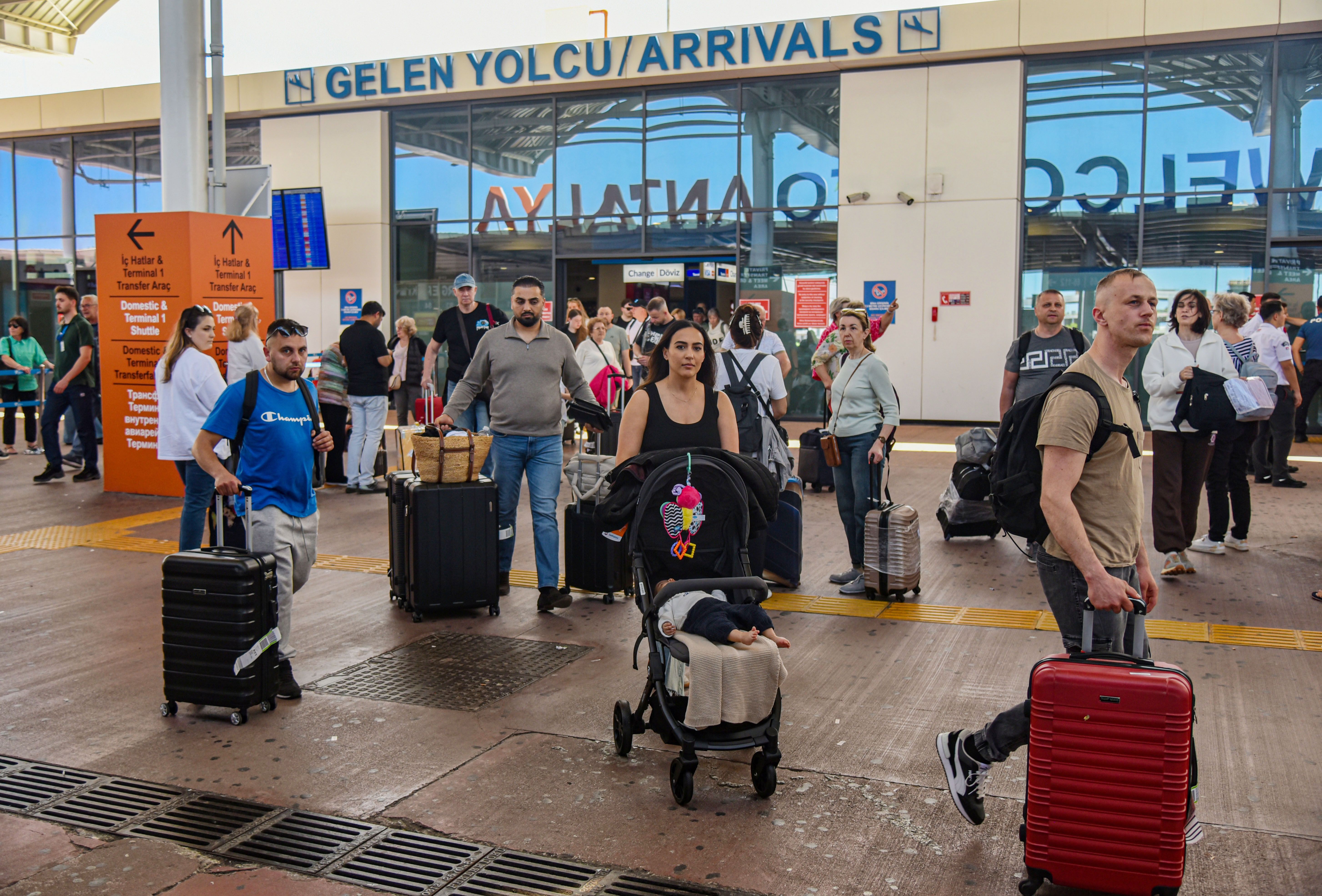 Antalya Havalimani 5 Milyon Yolcu