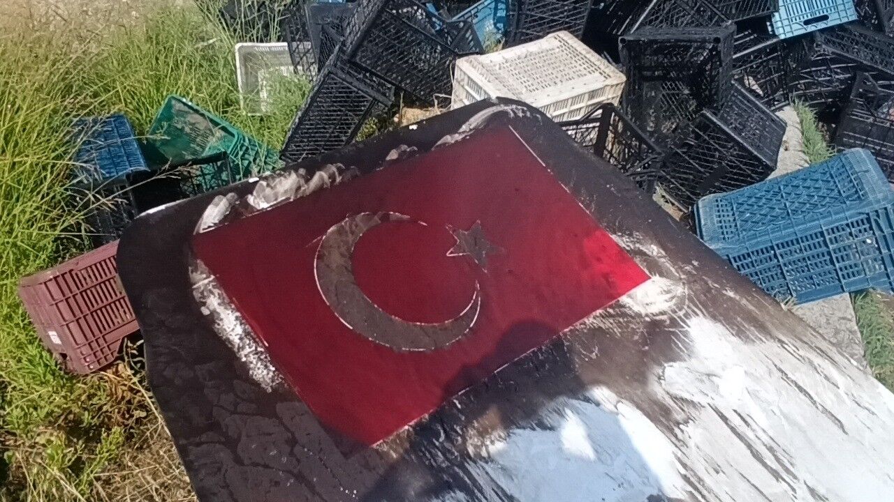 Antalya Manavgat Arac Yangini Turk Bayragi4