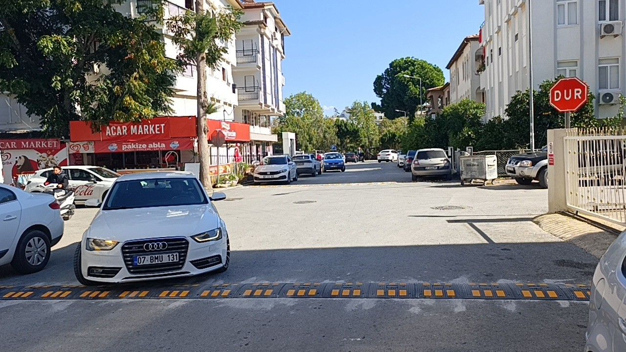 Antalya Manavgat Mithatpasa Hukumet Caddesi Kaza Onlem Belediye4