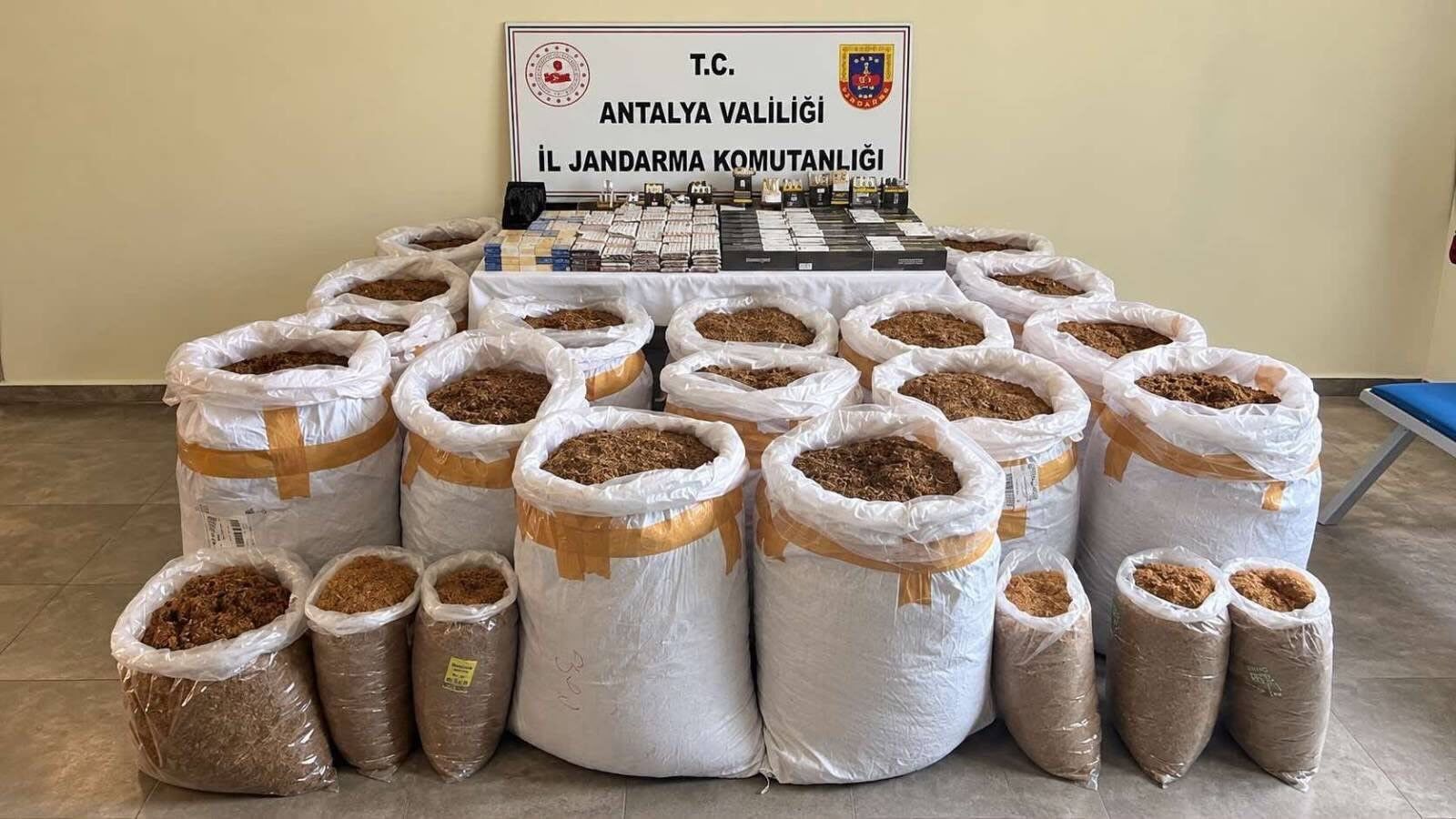Dosemealti Kacak Tutun Operasyonu