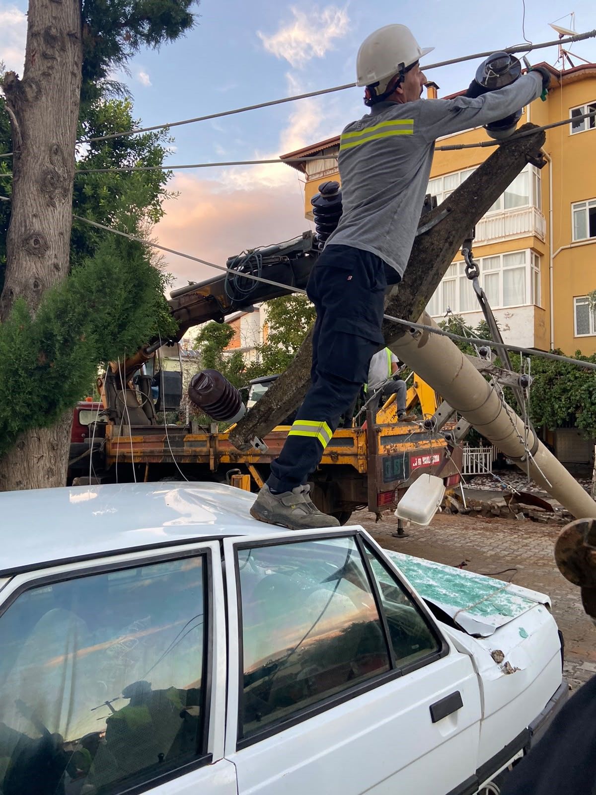 Gazipasa Antalya Elektirik Diregi Kaza4