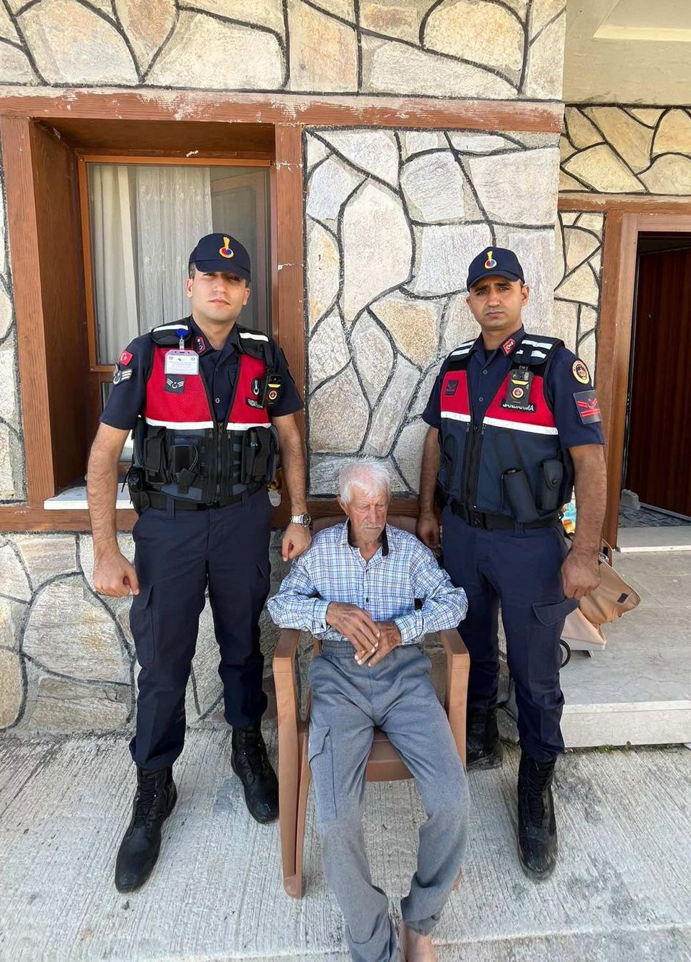 Kayip Alzheimer Hastasi Ormanda Bulundu Antalya