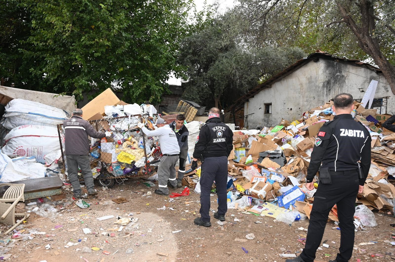 Kepez Antalya 8 Kamyon Cop2