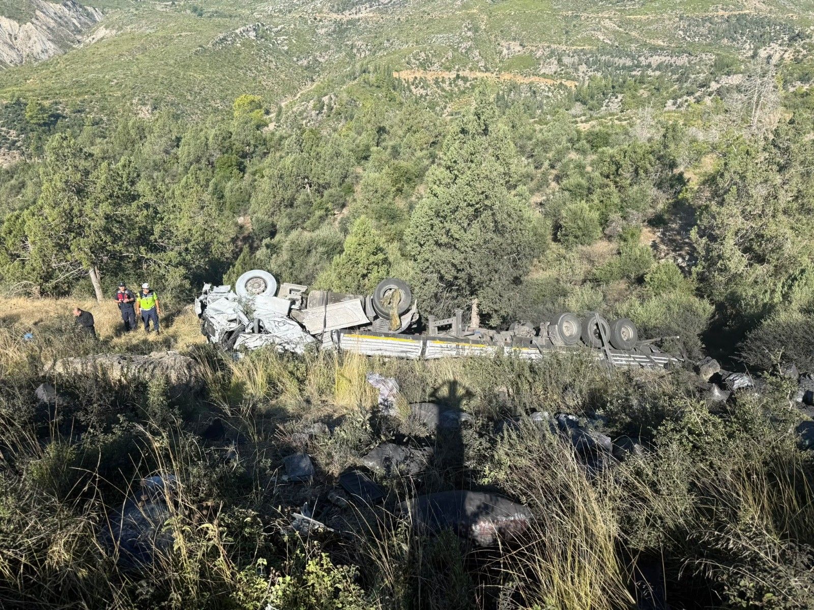 Konya Antalya Yolu Tir Sarampole Devrildi
