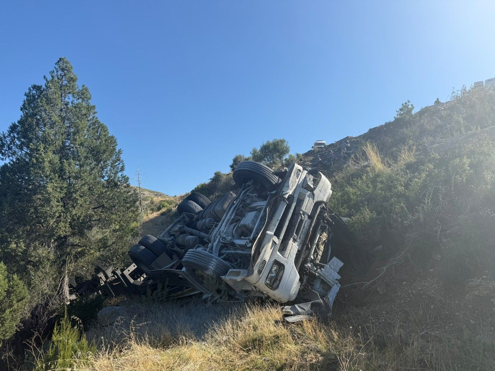 Konya Antalya Yolu Tir Sarampole Devrildi3