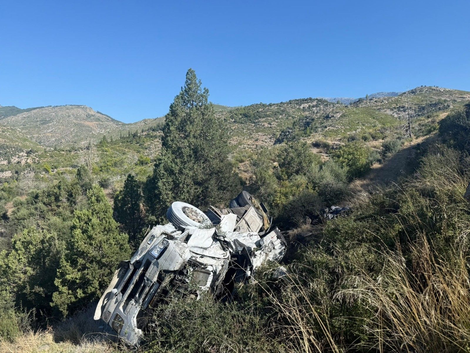 Konya Antalya Yolu Tir Sarampole Devrildi5