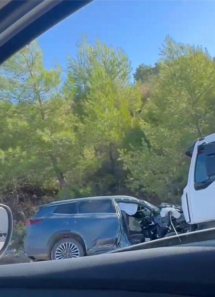 Kumluca Kaza Cinli Turist Hayatini Kaybetti3
