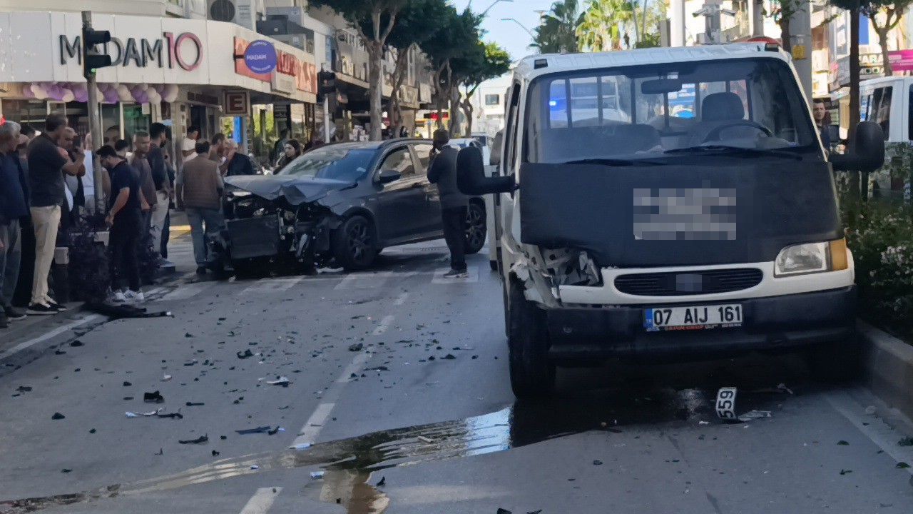 Manavgat Kaza Kırmızı Isik Ihlali4