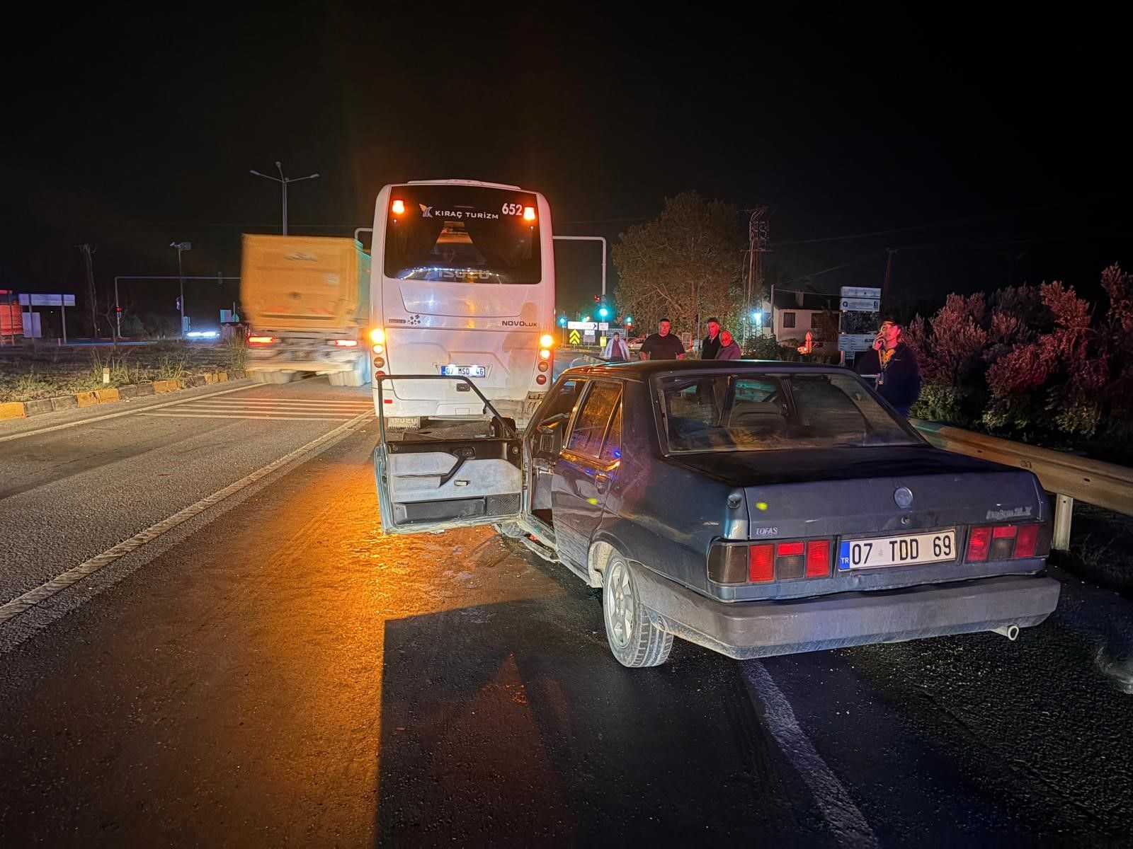 Manavgat Kirmizi Isik Kaza