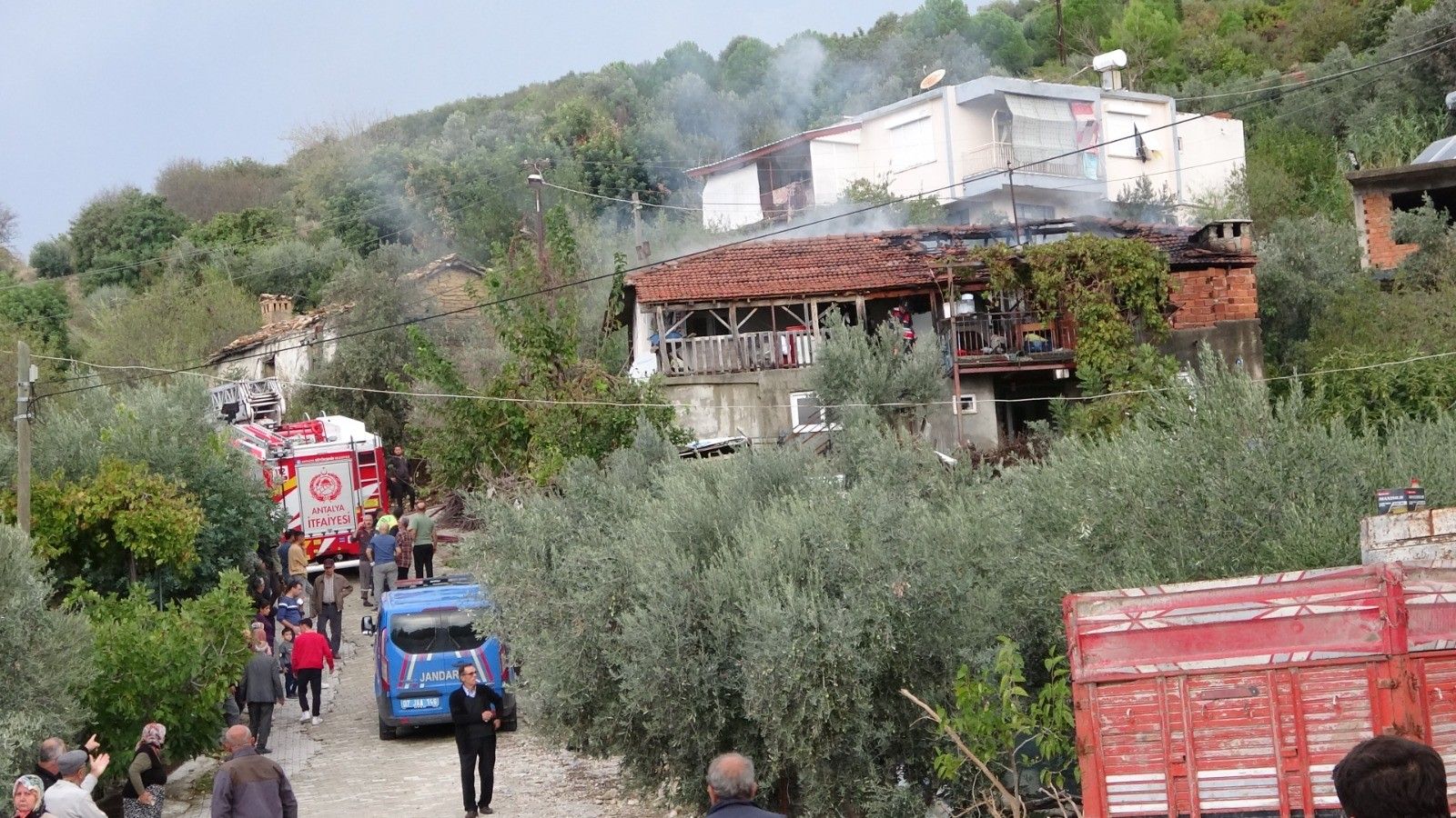 Manavgat Koy Evi Yandi