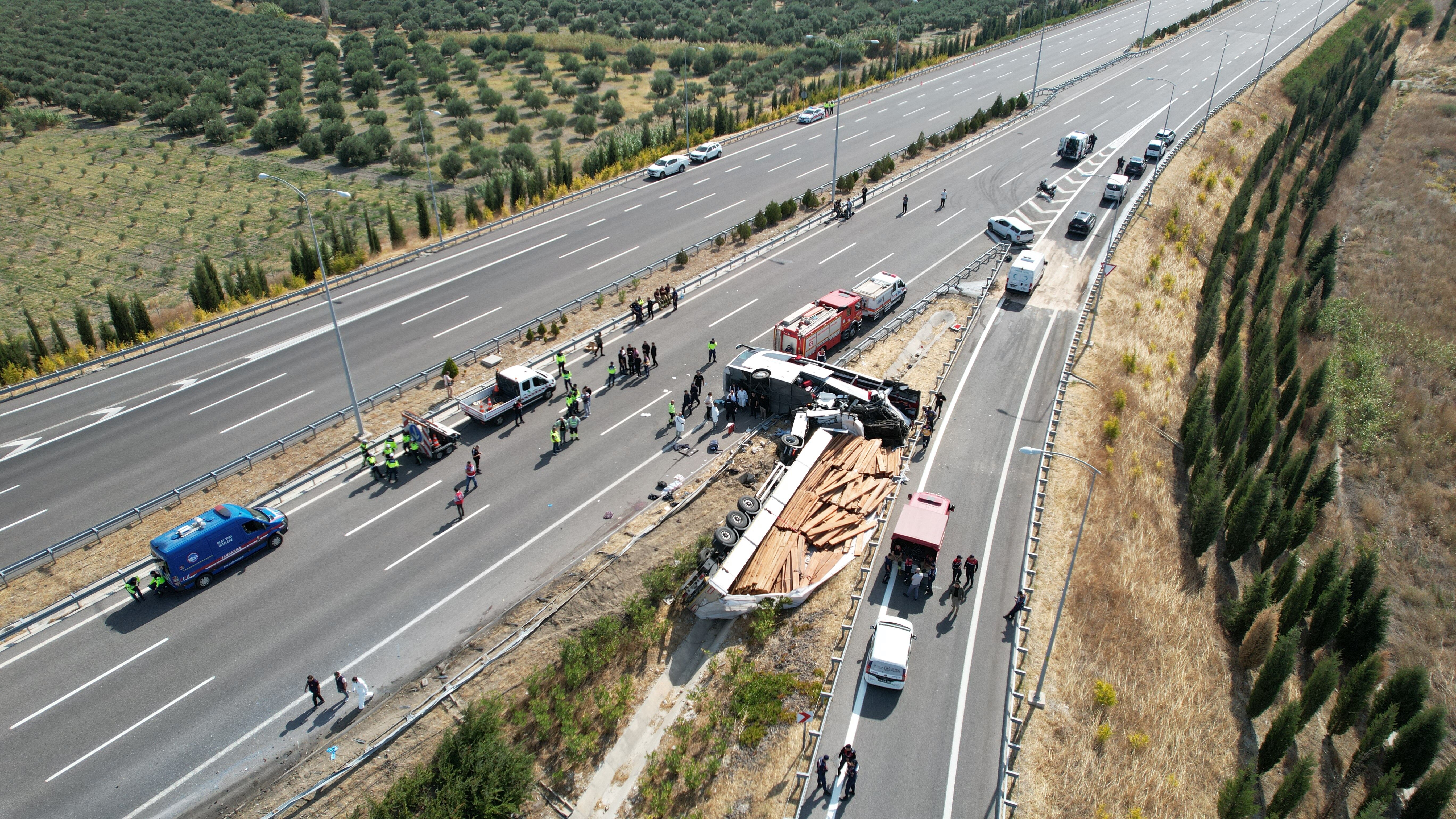 Manisa Kaza 11 Kisi Hayatini Kaybetti4