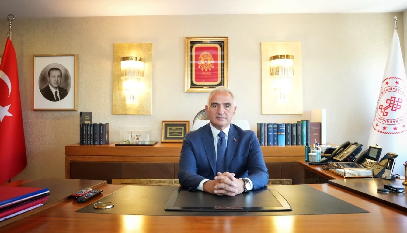 Nuri Ersoy Otel Antalya Kıyı Arazisi Satisi