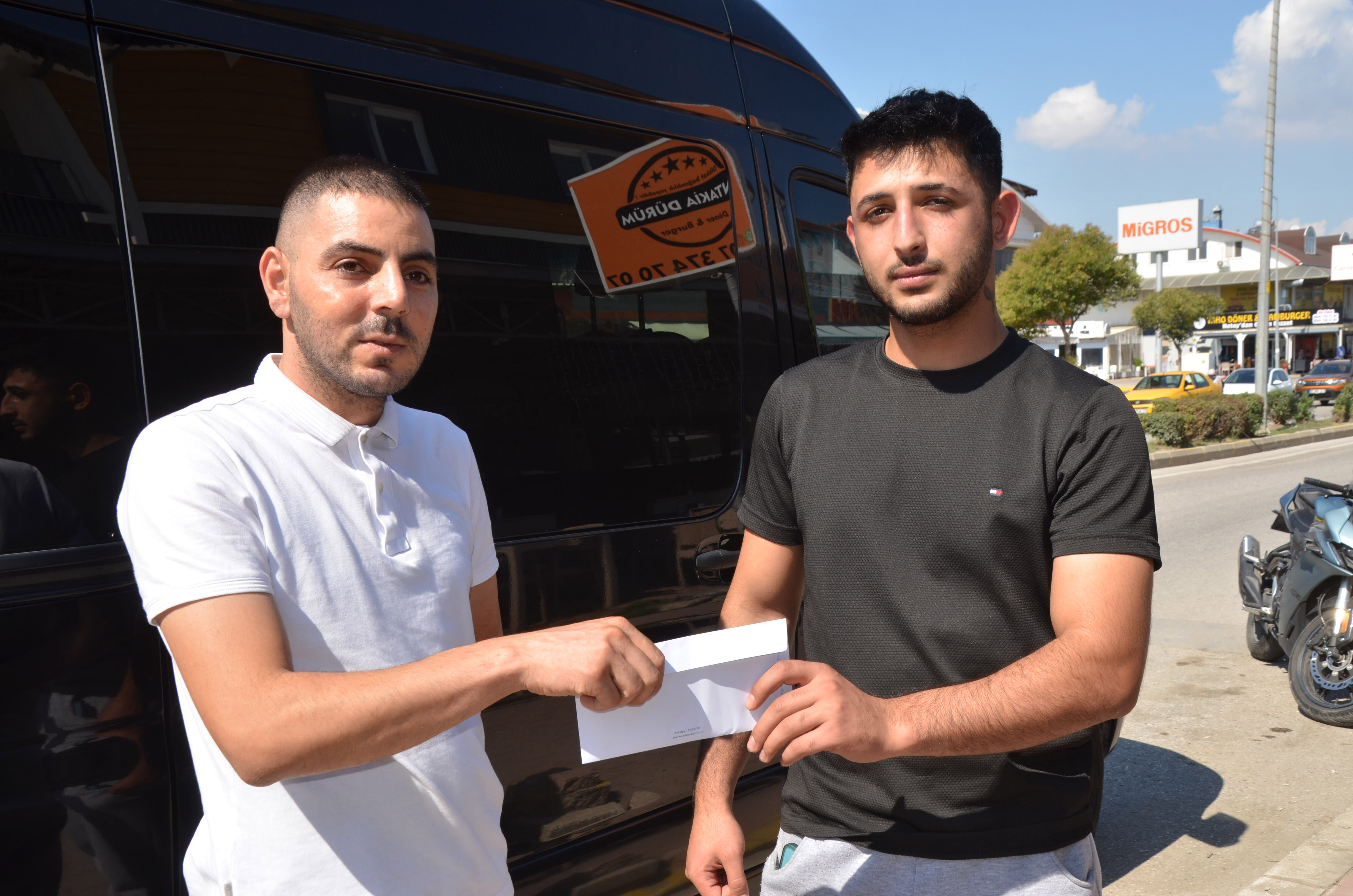 Serik Antalya Para Bulundu