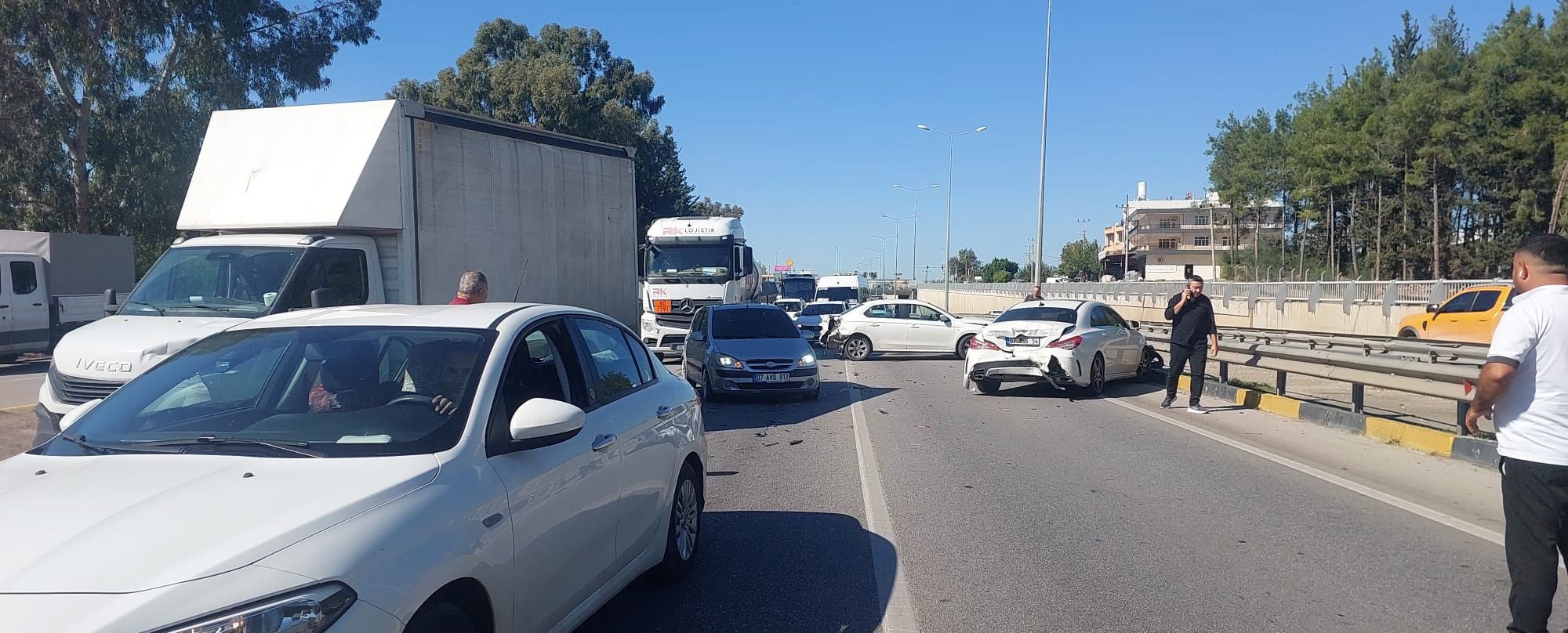 Serik Antalya Zincirleme Kaza