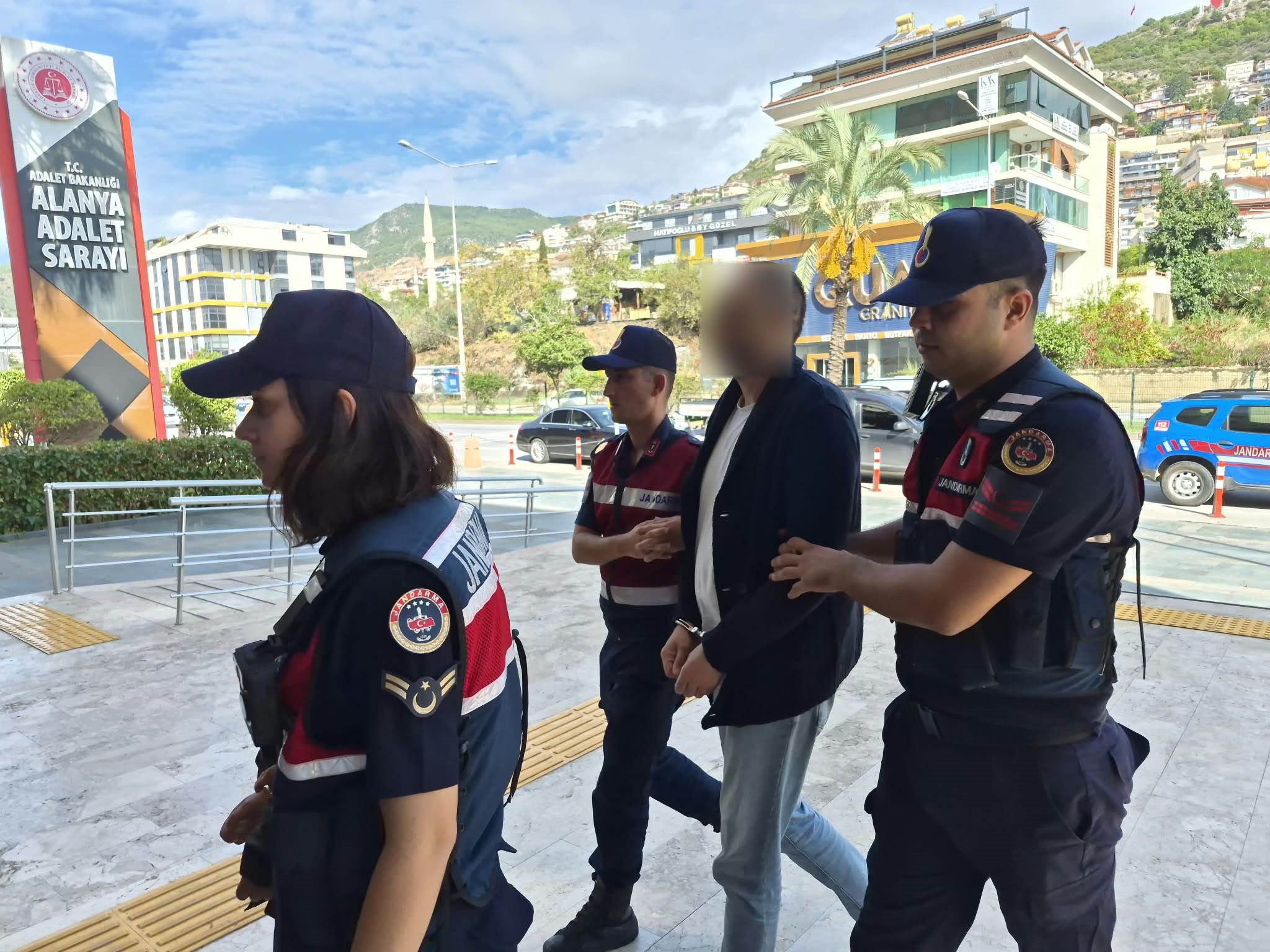 Yatirim Dolandiricigi Alanya Tutuklama2