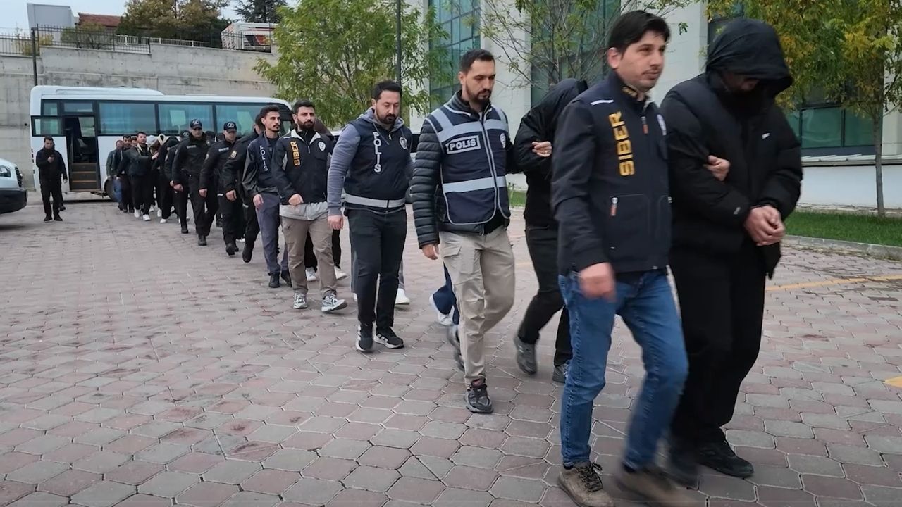 Antalya’nın Da Yer Aldığı Yasa Dışı Bahis Operasyonu 1,2 Milyar Liralık Para Trafiği Deşifre Edildi 1