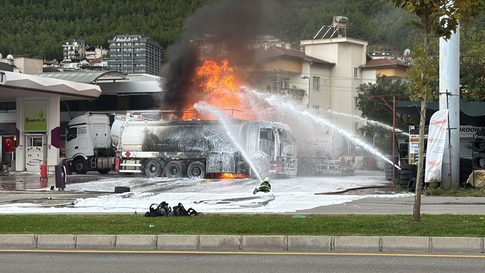 denizli-antalya yolu kapandı