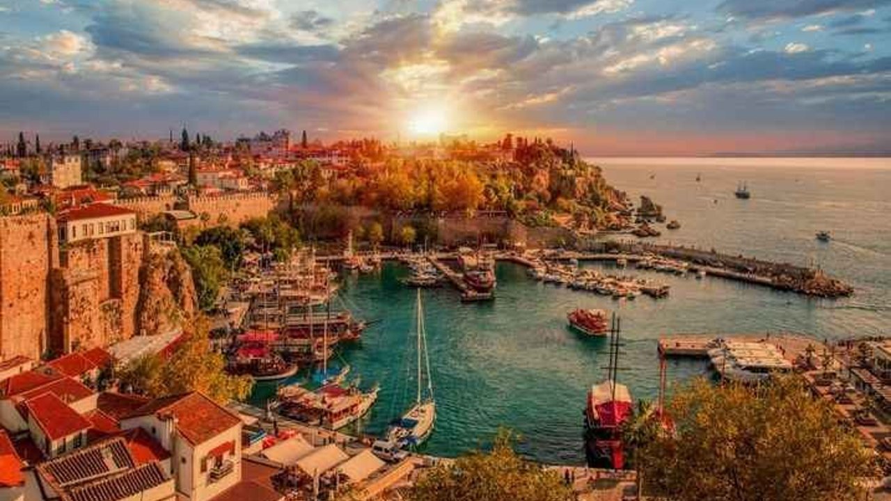 Antalya'nın En Zengin İlçe ve Semtleri Belli Oldu! Listede Şaşırtan Bölgeler Var!