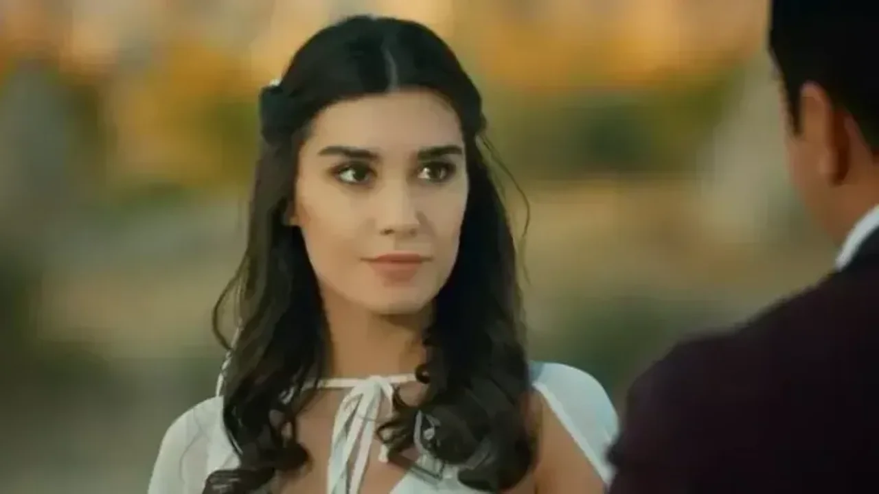 Oyunuc Burcu Kıratlı Kimdir: Kaç Yaşında, Nereli, Evli mi?