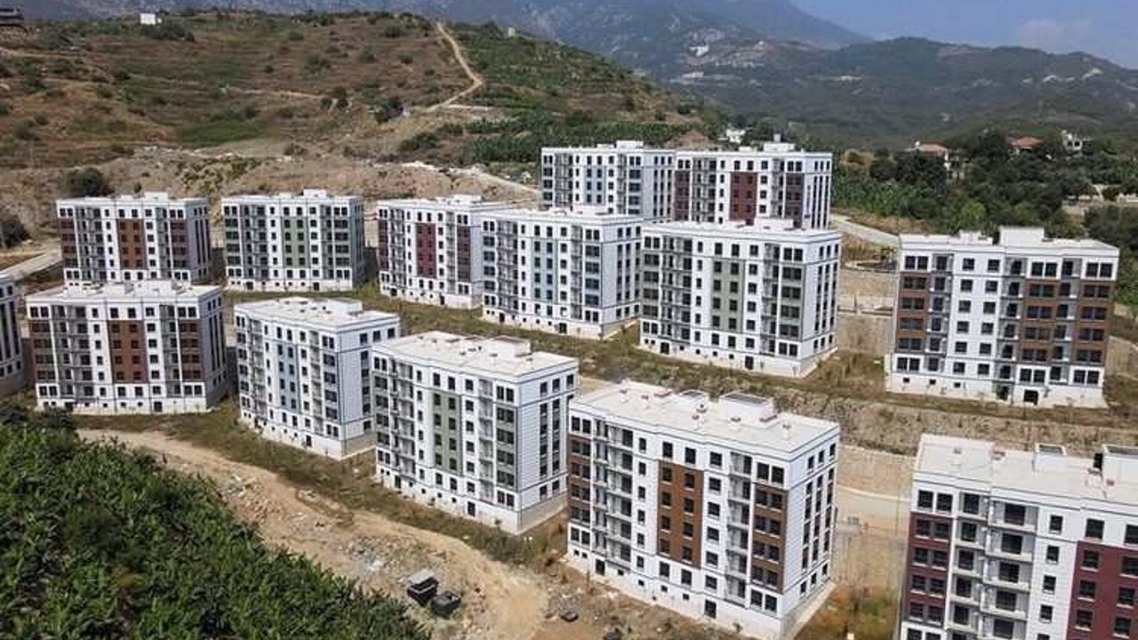 TOKİ Antalya'da konut satacak! Başvuru tarihi ve fiyatlar belli oldu
