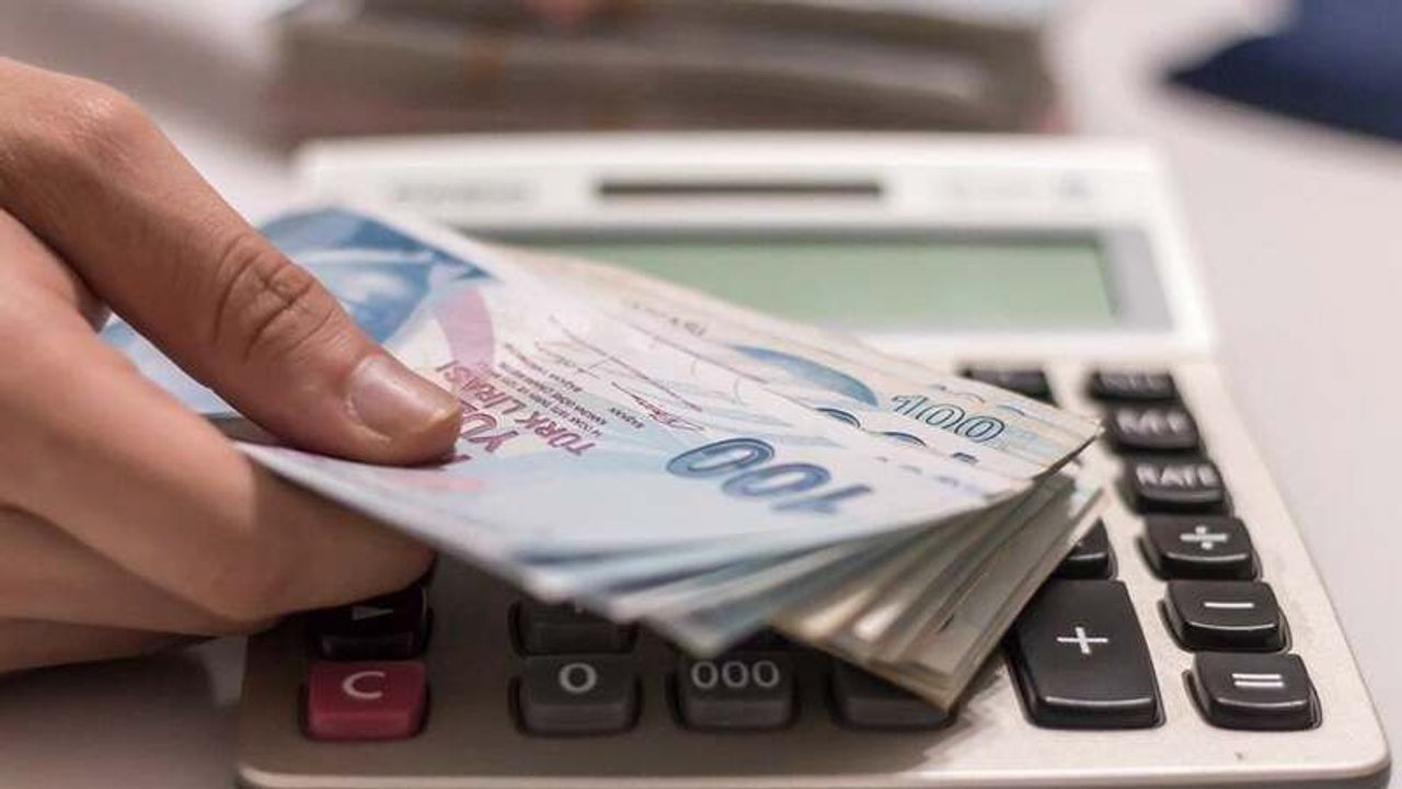 Tüm çalışanların maaşından her ay yüzde 3 kesinti yapılacak