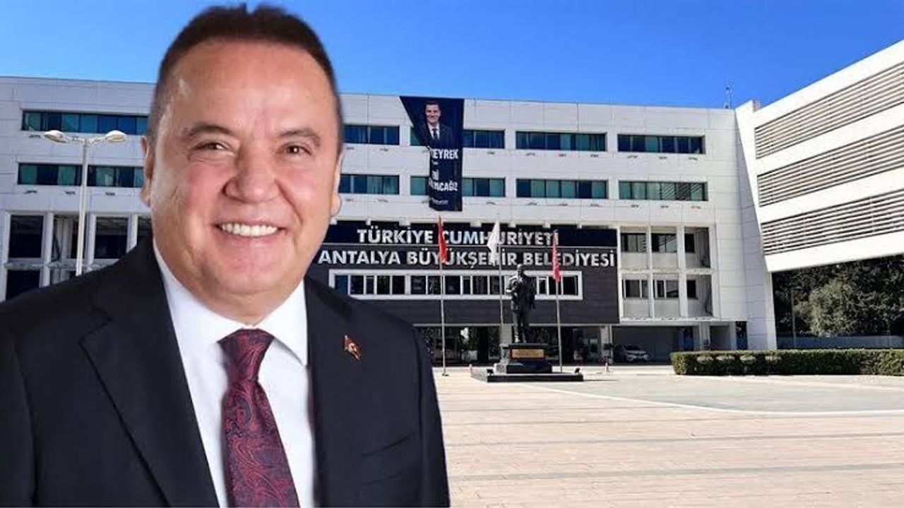 Muhittin Böcek, taburcu edildi