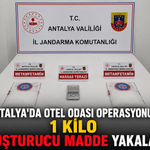 Antalya'daki otel odası operasyonunda 1 kilo uyuşturucu madde yakalandı