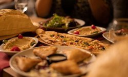 Uzmanlardan bayramda beslenme uyarısı! Aşırı yemekten kaçının...