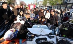 Antalya'da ortalık savaş alanına döndü! Kazalar arka arkaya geldi 3 kişi yaralandı