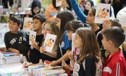 Kepez Kitap Fuarı’na kitapseverlerden büyük ilgi