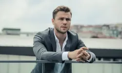 Tolga Sarıtaş’ın Yükselişi Devam Ediyor: Teşkilat'ın Yüzbaşı Altay'ı Tolga Sarıtaş Kimdir, Nereli, Kiminle Evli?