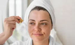 Retinol Kullananlar Dikkat! Cildinizi Kurtaracak Hayati Uyarılar ve Şaşırtıcı Gerçekler!