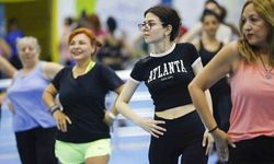 Antalya’da Sosyal Hayatın Kalbine Yolculuk: Topluluklara Katıl, Şehri Gerçekten Yaşa!