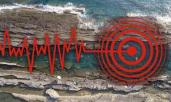 Antalya sallandı! 4.1 büyüklüğündeki deprem korkuttu!