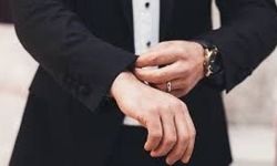 Erkeklerde Yüzük Parmağı Etiği: Hangi Parmağa Ne Takılır?