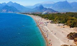 Antalya 14 Ağustos’ta Kızgın Fırın Devam Ediyor: Gölge Bile Kurtarmıyor!
