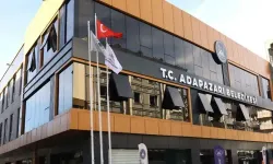 Adapazarı Belediyesi Hangi Partinin? Başkan Kim, Kaç Yaşında ve İlçe Belediye Başkanları Hangi Partiden?