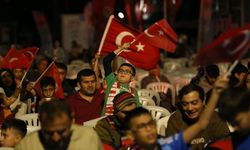 Antalyalılar unutulmaz bir milli heyecan yaşadı