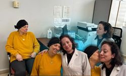 Ses telleri felç olan kadını Antalya'da kızı iyileştirdi!